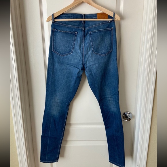 Jeans - Picture 2 of 5